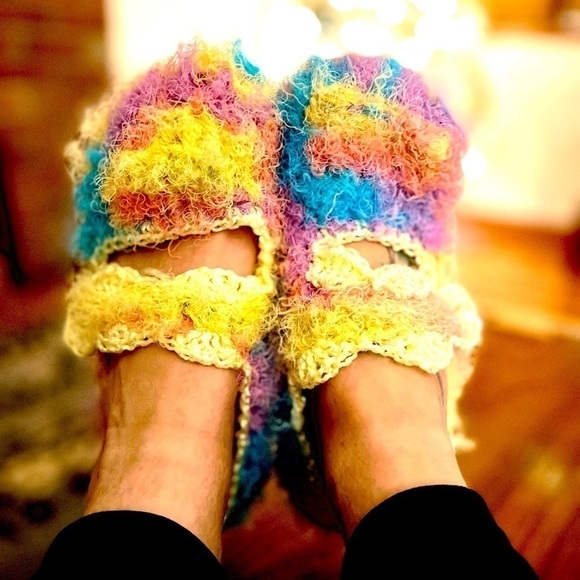 CROCHETED MARY JANE SLIPPERS - Picture 1 of 5